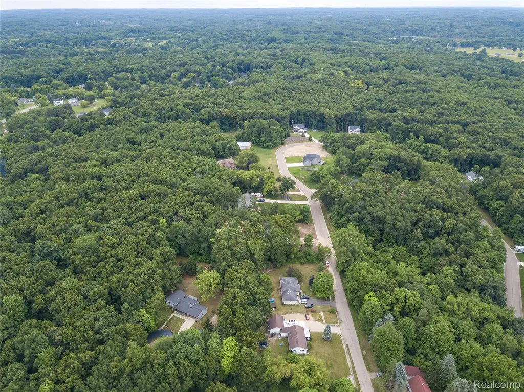 16085 Catalpa Ridge Drive Holly Township MI 48442