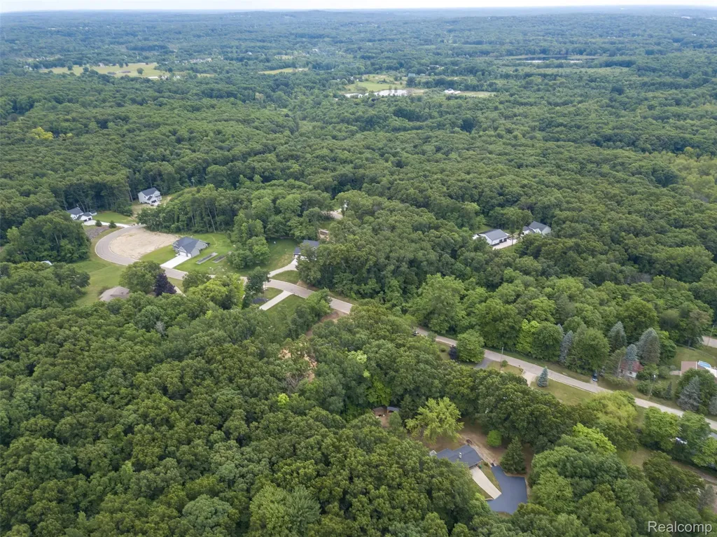 16085 Catalpa Ridge Drive Holly Township MI 48442