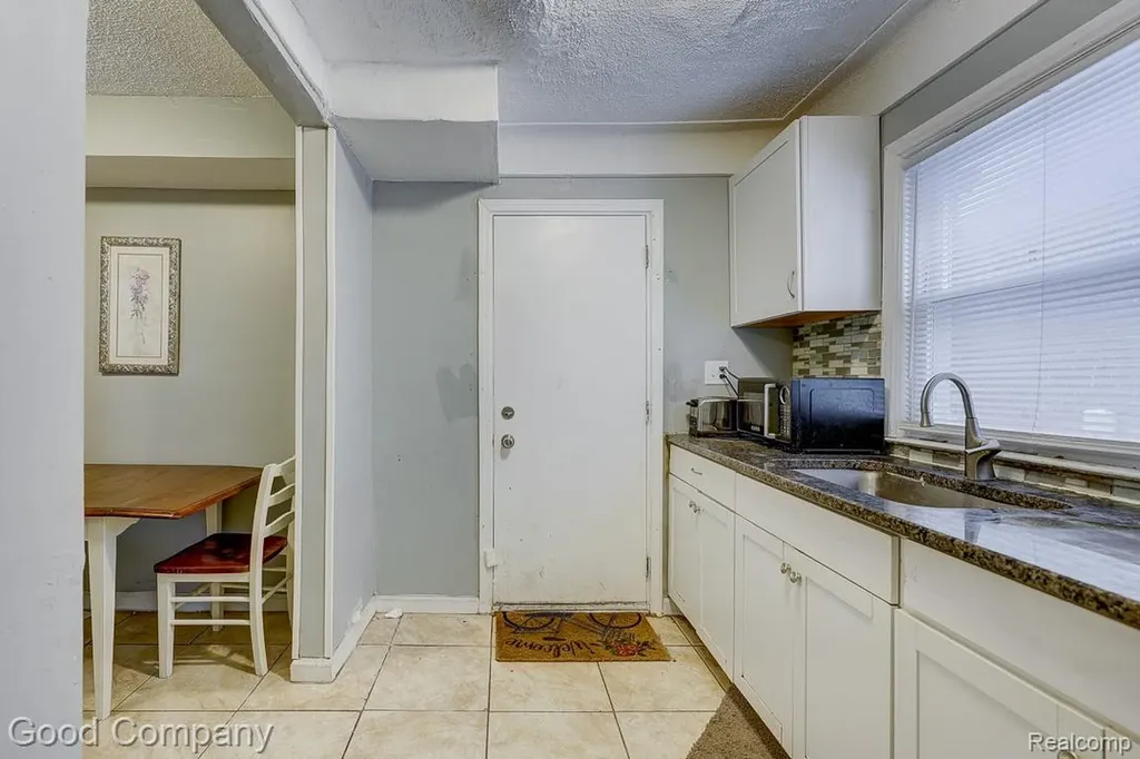 18669 Coyle Street Detroit City MI 48235