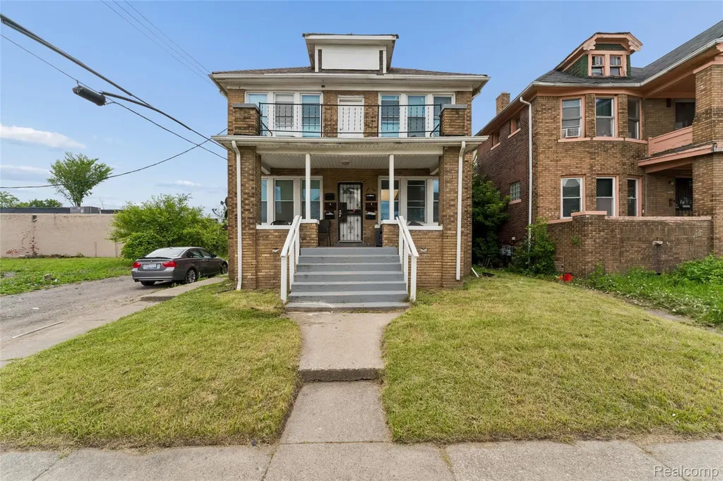 7225 American Street Detroit City MI 48210