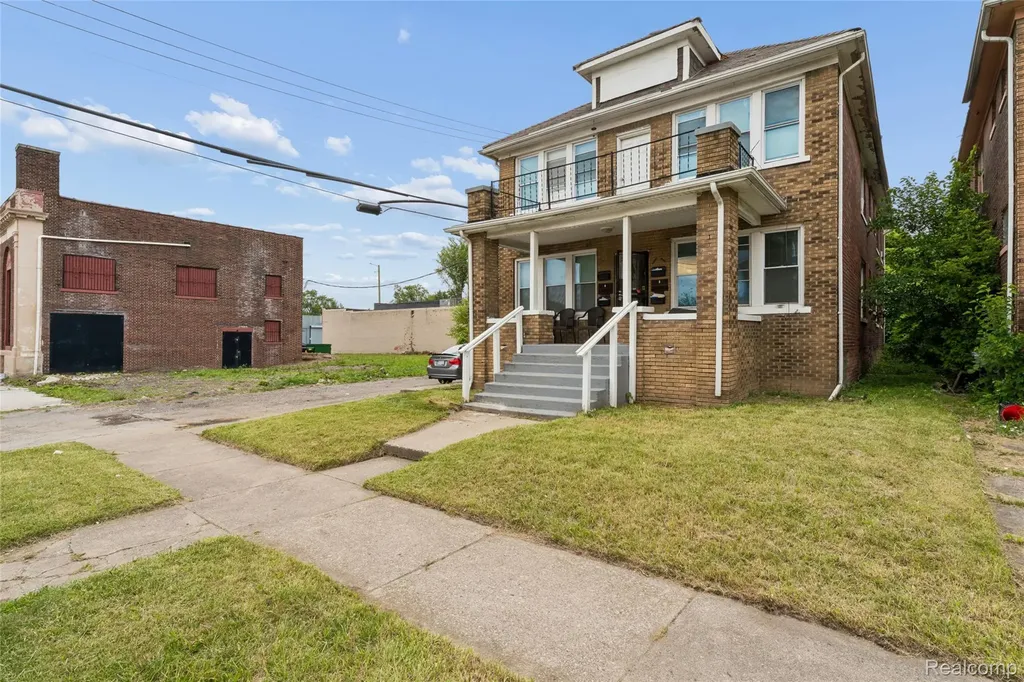 7225 American Street Detroit City MI 48210