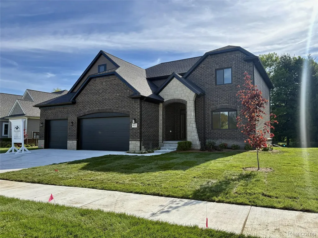 49241 London Bridge Drive Macomb Township MI 48042