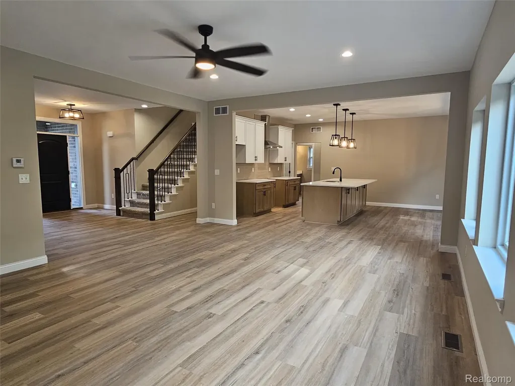 49241 London Bridge Drive Macomb Township MI 48042