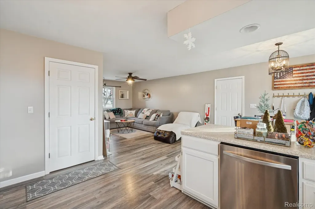 6974 Surrey Lane Jackson City MI 49201