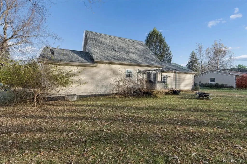 6974 Surrey Lane Jackson City MI 49201