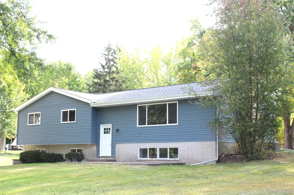 6342 Restwood Drive Linden City MI 48451