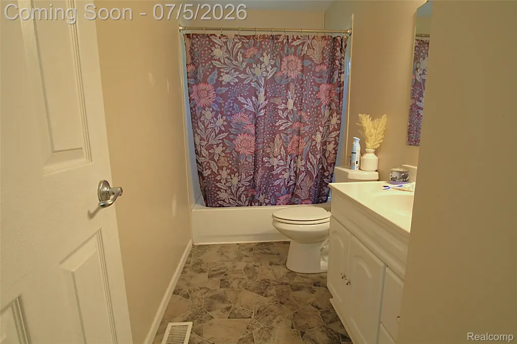 12403 Willard Road Montrose Charter Township MI 48417