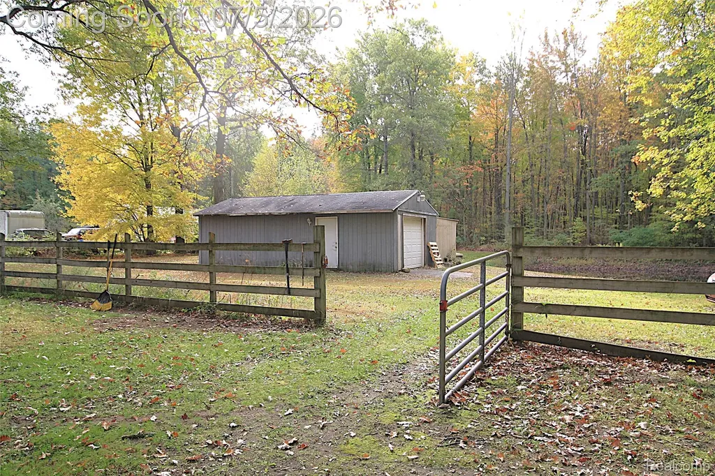 12403 Willard Road Montrose Charter Township MI 48417