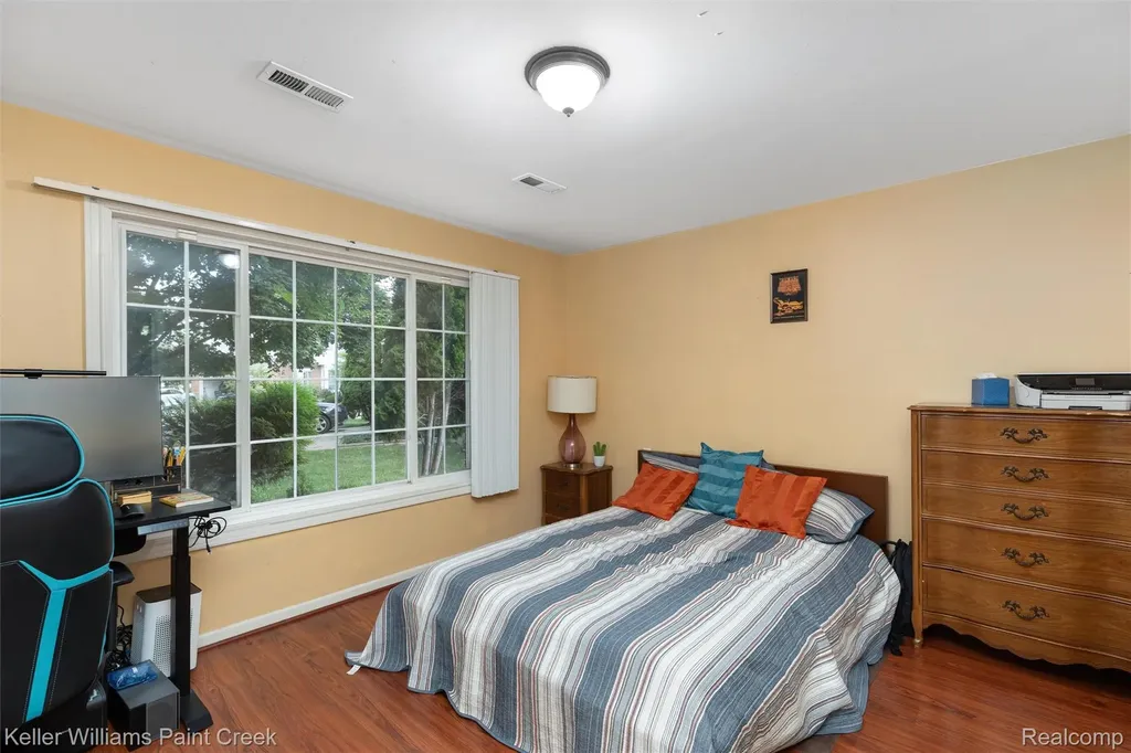 3201 Lynhurst Court Oakland Charter Township MI 48306