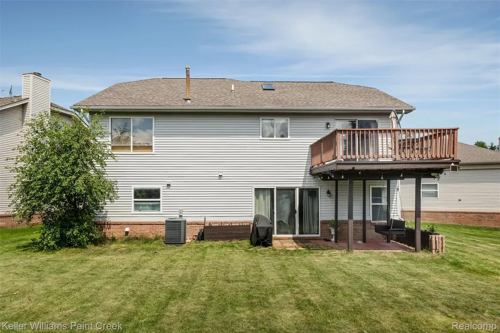 3201 Lynhurst Court Oakland Charter Township MI 48306