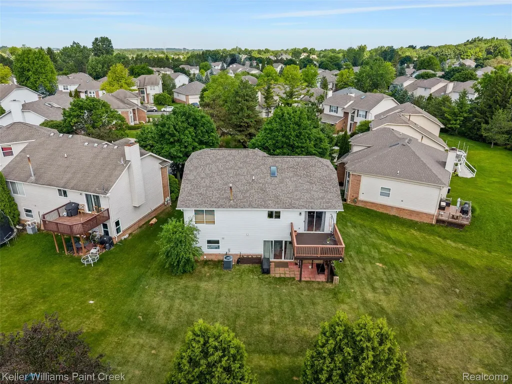 3201 Lynhurst Court Oakland Charter Township MI 48306