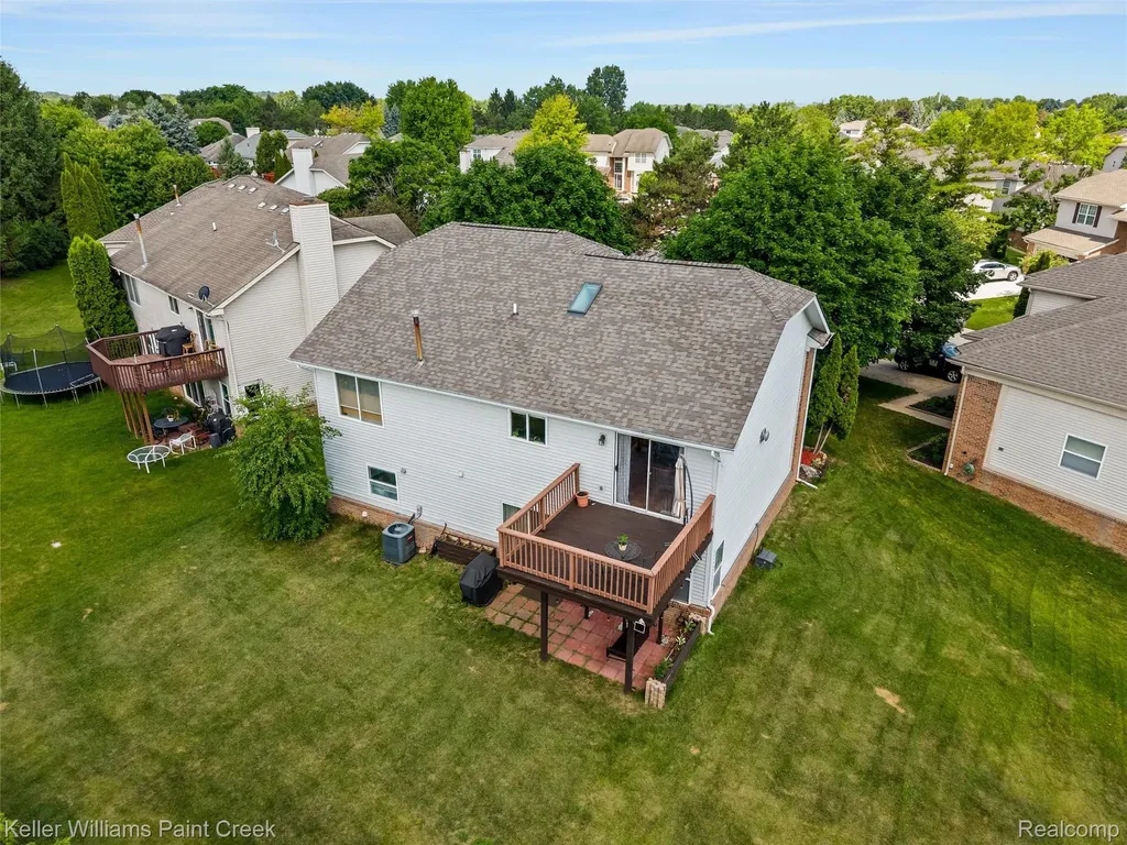 3201 Lynhurst Court Oakland Charter Township MI 48306