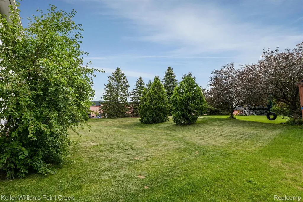 3201 Lynhurst Court Oakland Charter Township MI 48306