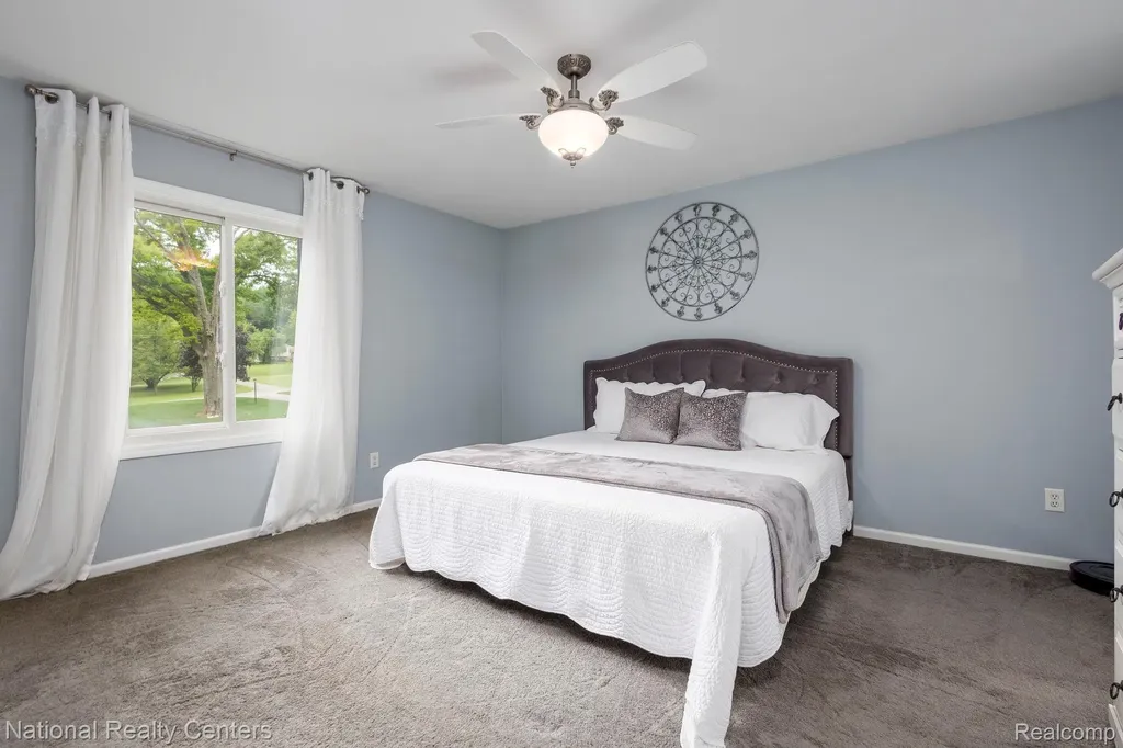 2900 Lynn Drive White Lake Charter Township MI 48386
