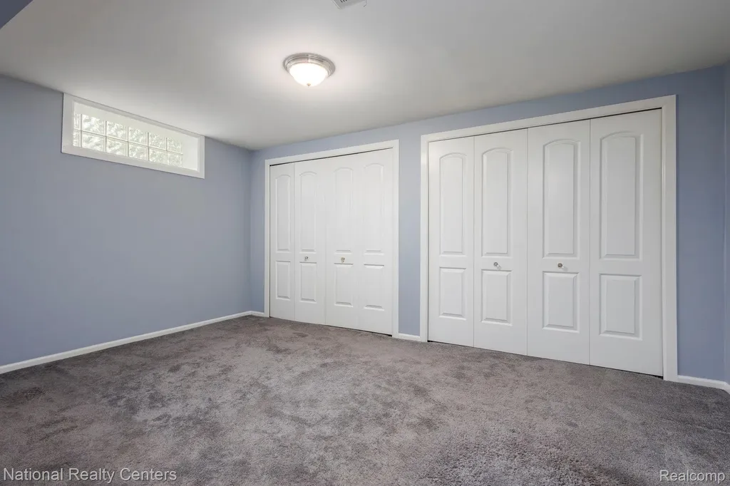 2900 Lynn Drive White Lake Charter Township MI 48386