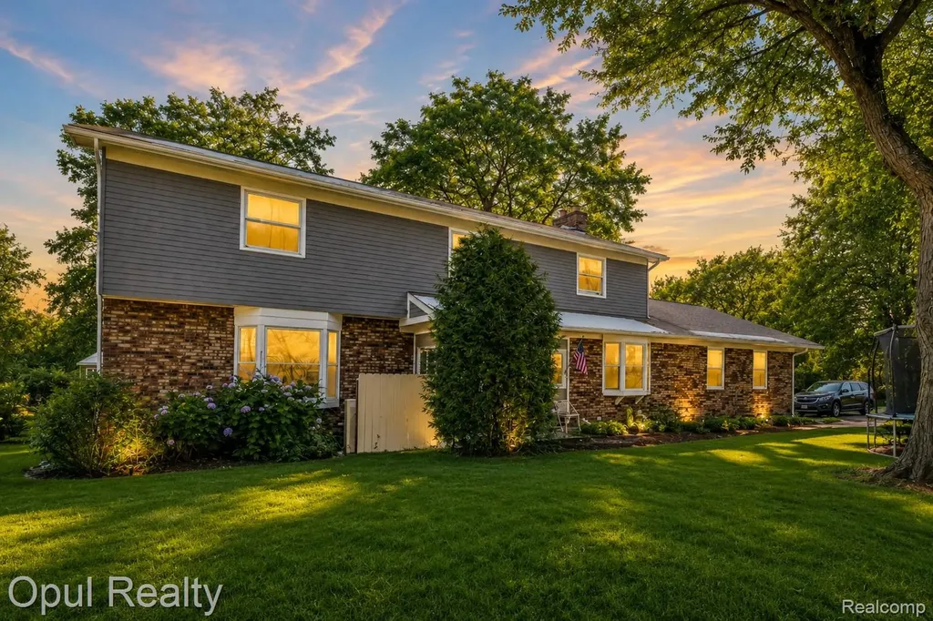 8855 Gross Road Lima Township MI 48130