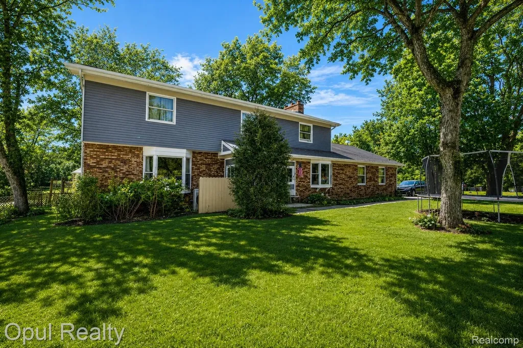 8855 Gross Road Lima Township MI 48130