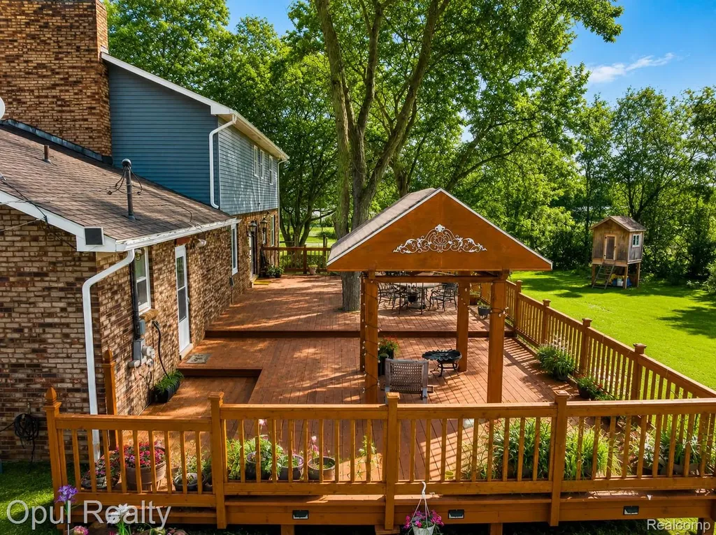 8855 Gross Road Lima Township MI 48130