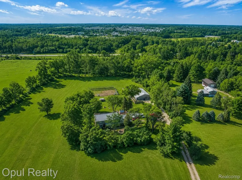 8855 Gross Road Lima Township MI 48130