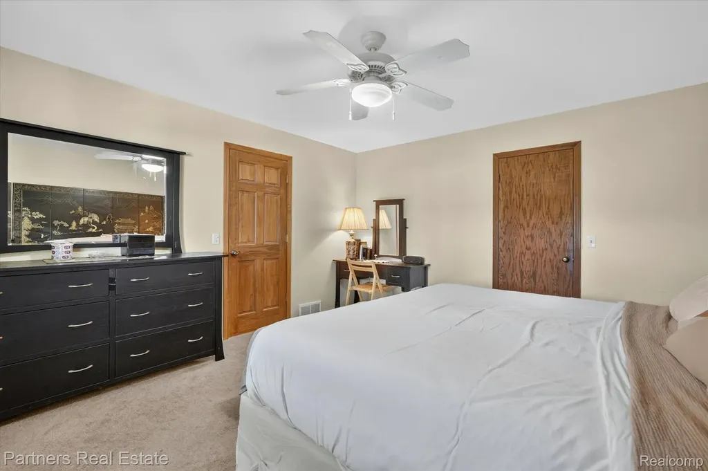 9145 Apple Orchard Drive Tyrone Township MI 48430