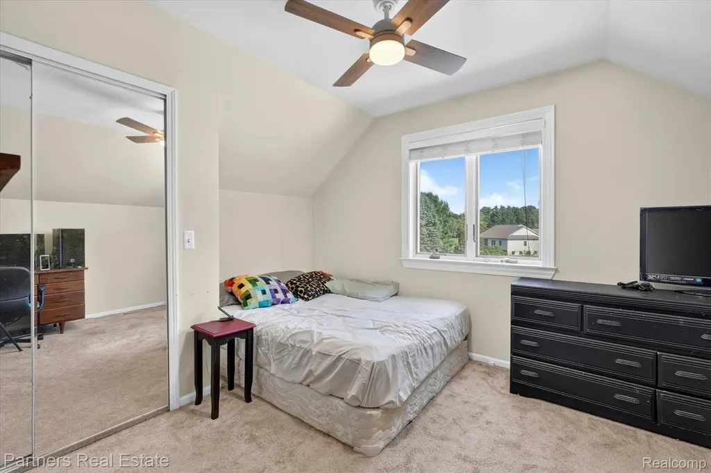 9145 Apple Orchard Drive Tyrone Township MI 48430