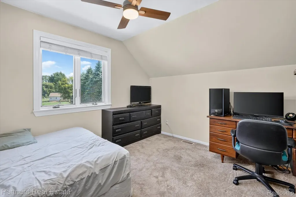 9145 Apple Orchard Drive Tyrone Township MI 48430