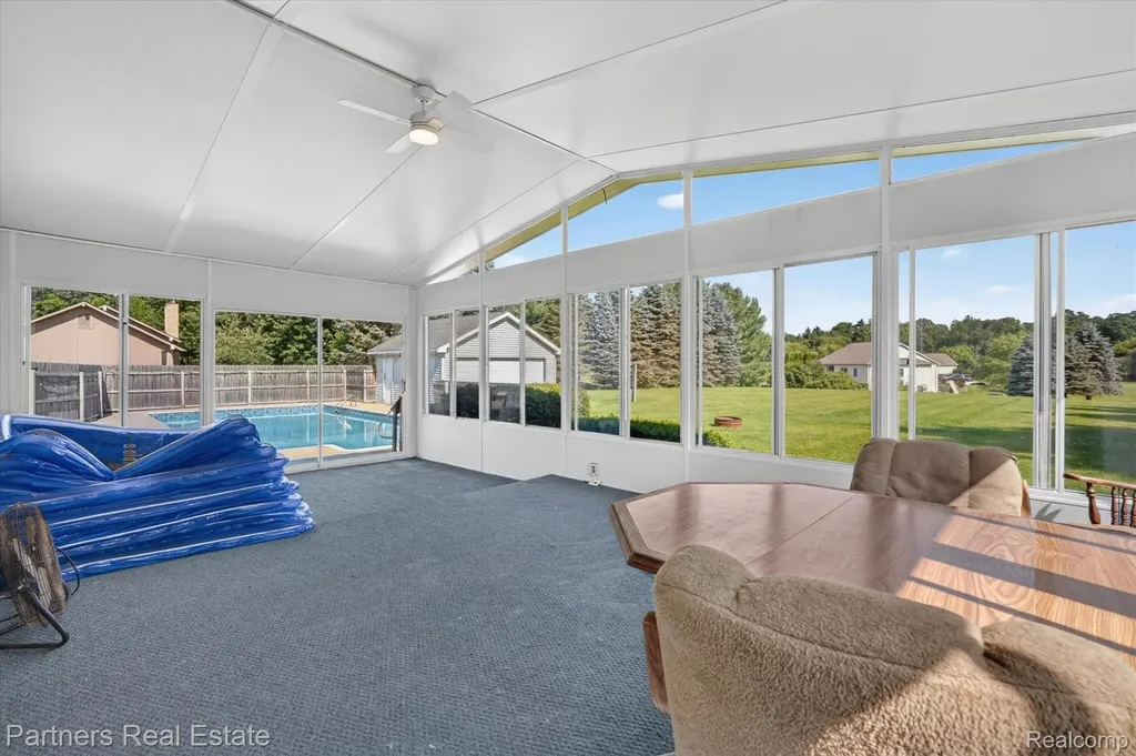 9145 Apple Orchard Drive Tyrone Township MI 48430