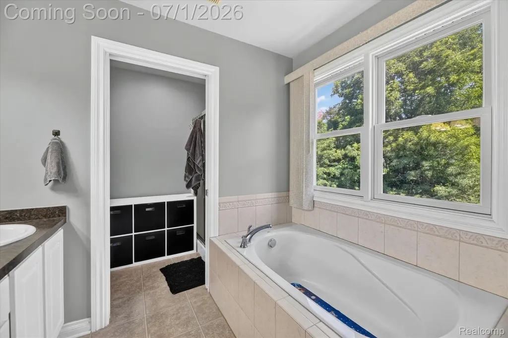 4185 Oak Street Grand Blanc Charter Township MI 48439
