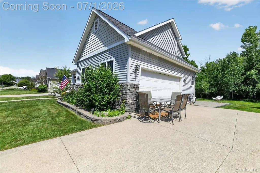 4185 Oak Street Grand Blanc Charter Township MI 48439