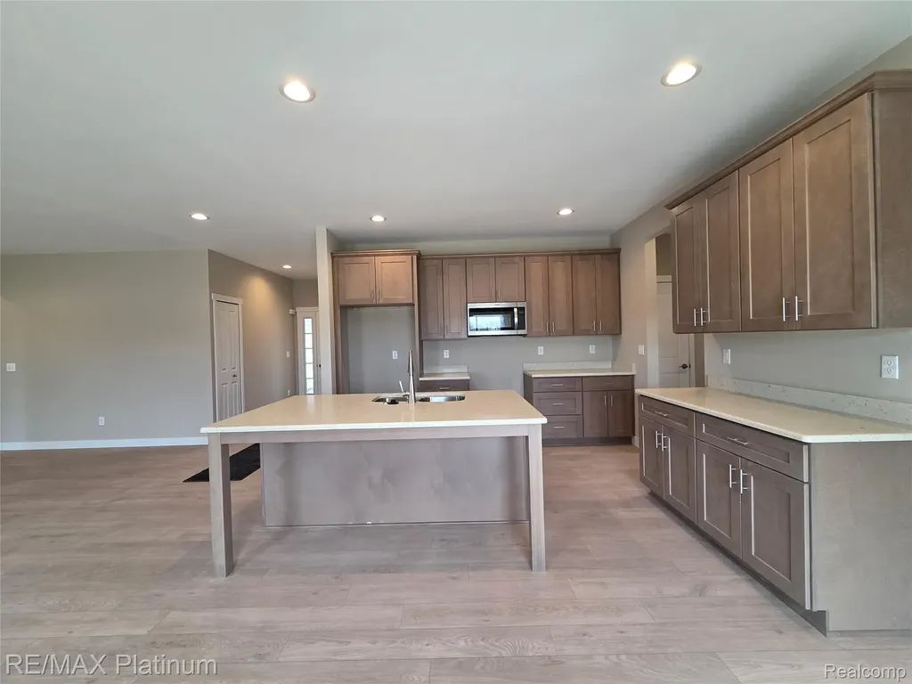 6236 Brook Stone Lane Fenton Charter Township MI 48451