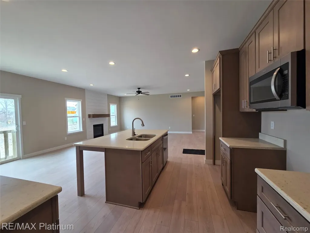 6236 Brook Stone Lane Fenton Charter Township MI 48451