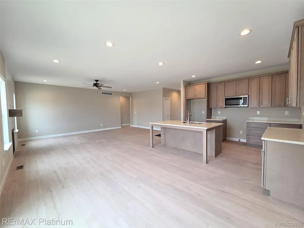 6236 Brook Stone Lane Fenton Charter Township MI 48451
