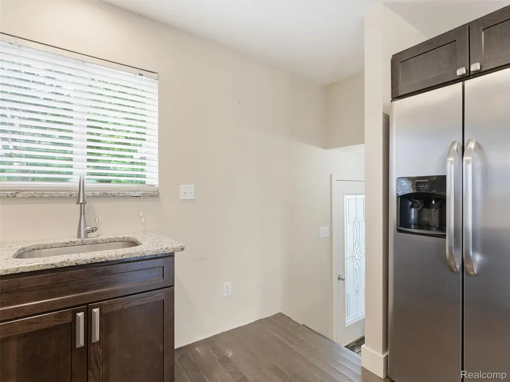 357 N Hospital Road Waterford Charter Township MI 48327