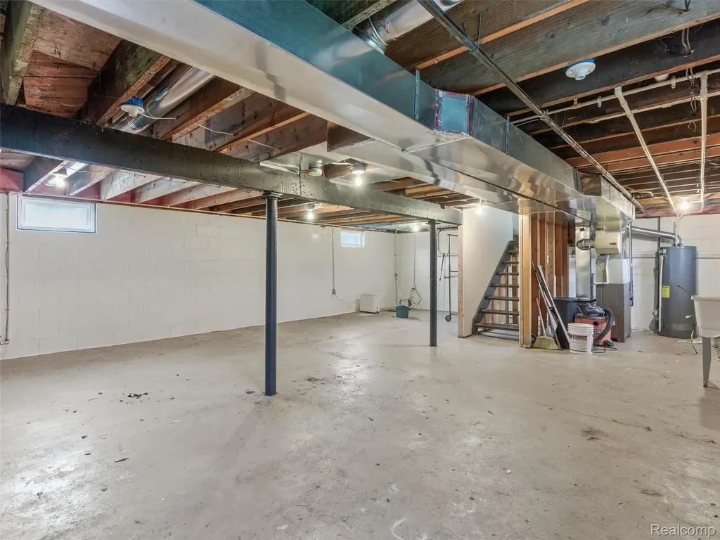 357 N Hospital Road Waterford Charter Township MI 48327