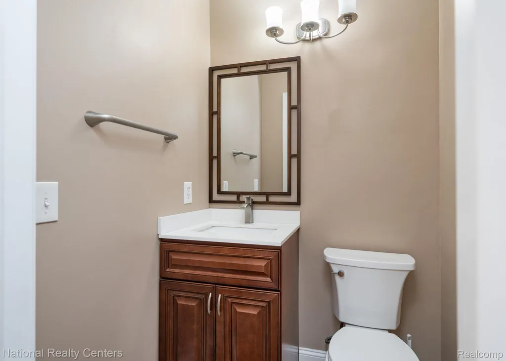 1884 Charrington Drive West Bloomfield Charter Township MI 48324