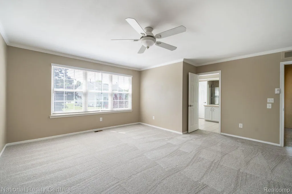 1884 Charrington Drive West Bloomfield Charter Township MI 48324