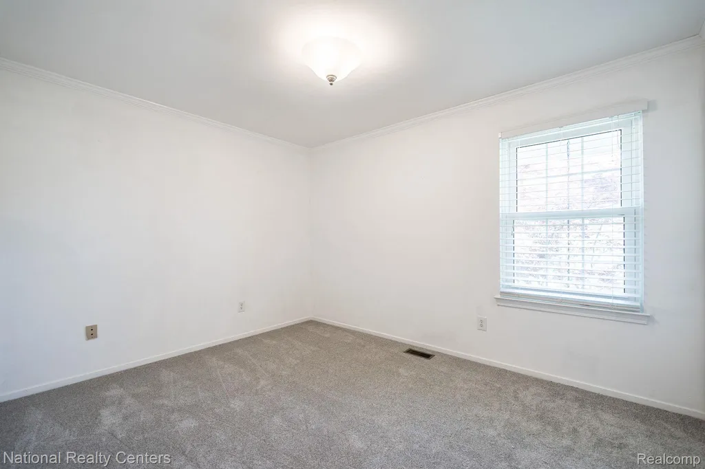 1884 Charrington Drive West Bloomfield Charter Township MI 48324