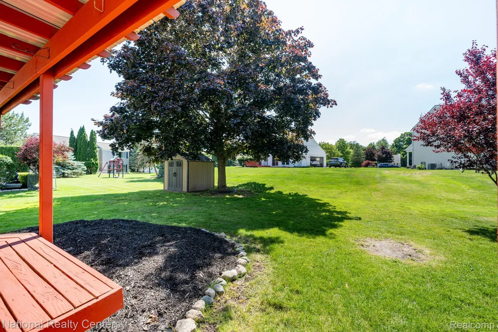 1884 Charrington Drive West Bloomfield Charter Township MI 48324