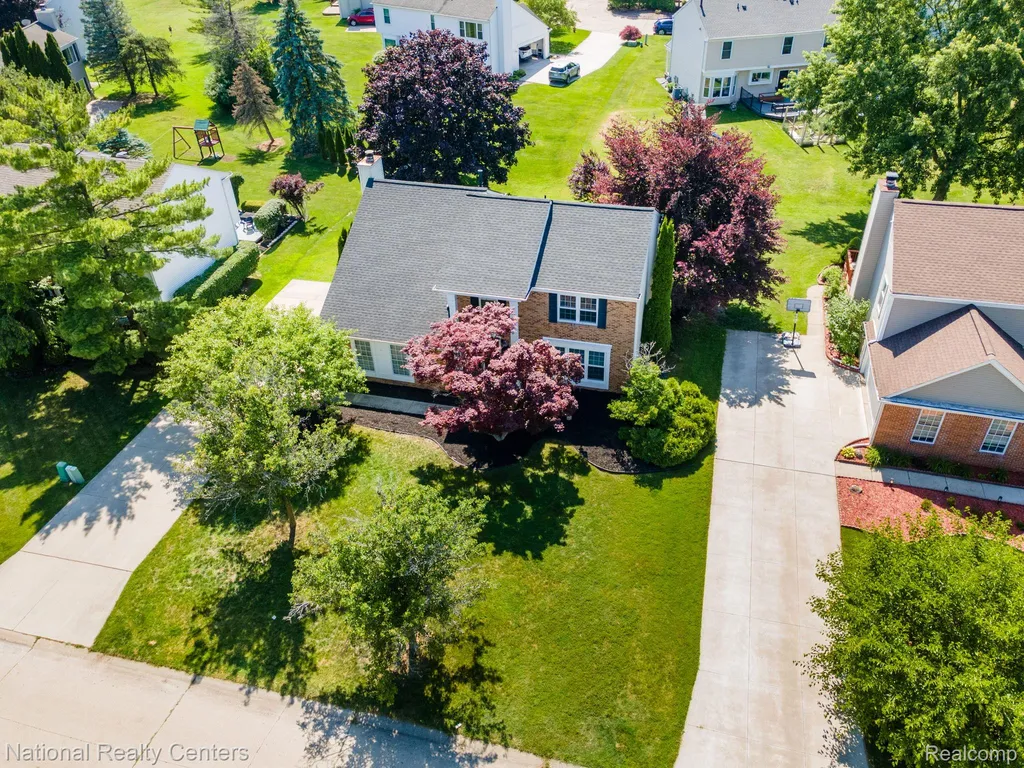 1884 Charrington Drive West Bloomfield Charter Township MI 48324