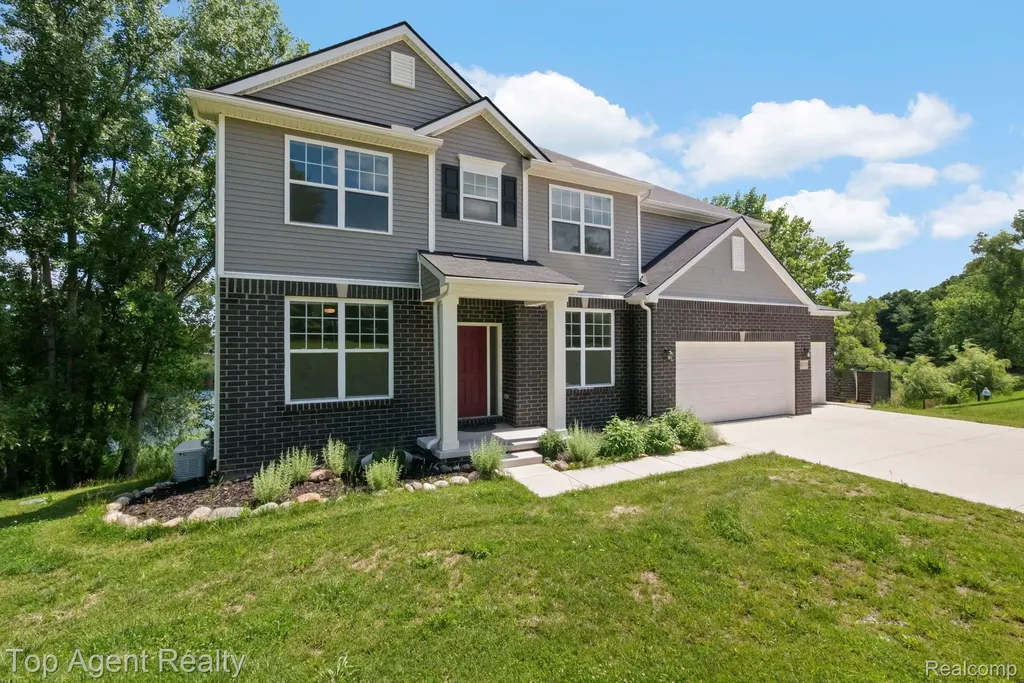 63770 Dequindre Road Washington Township MI 48095
