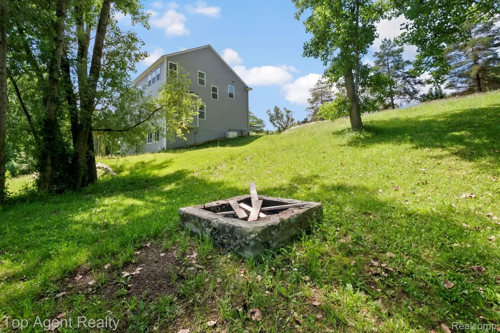 63770 Dequindre Road Washington Township MI 48095