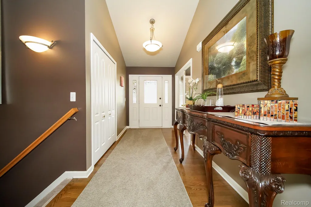 16154 White Water Drive Macomb Township MI 48042