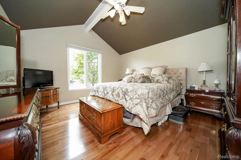 16154 White Water Drive Macomb Township MI 48042