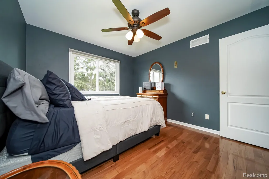 16154 White Water Drive Macomb Township MI 48042