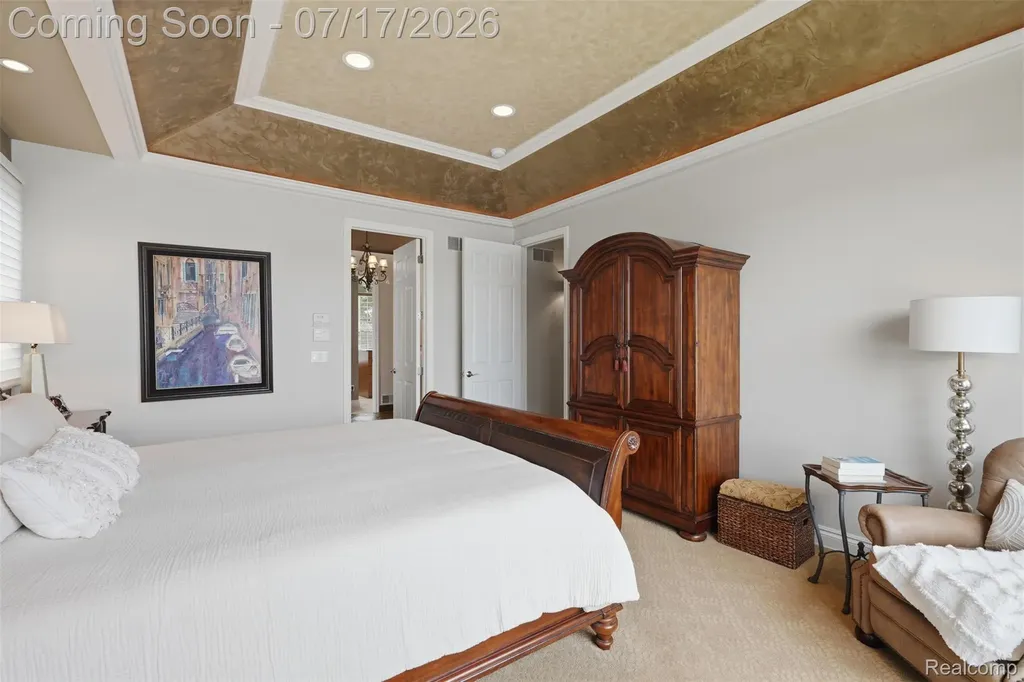 10685 Cliffview Drive Green Oak Township MI 48178