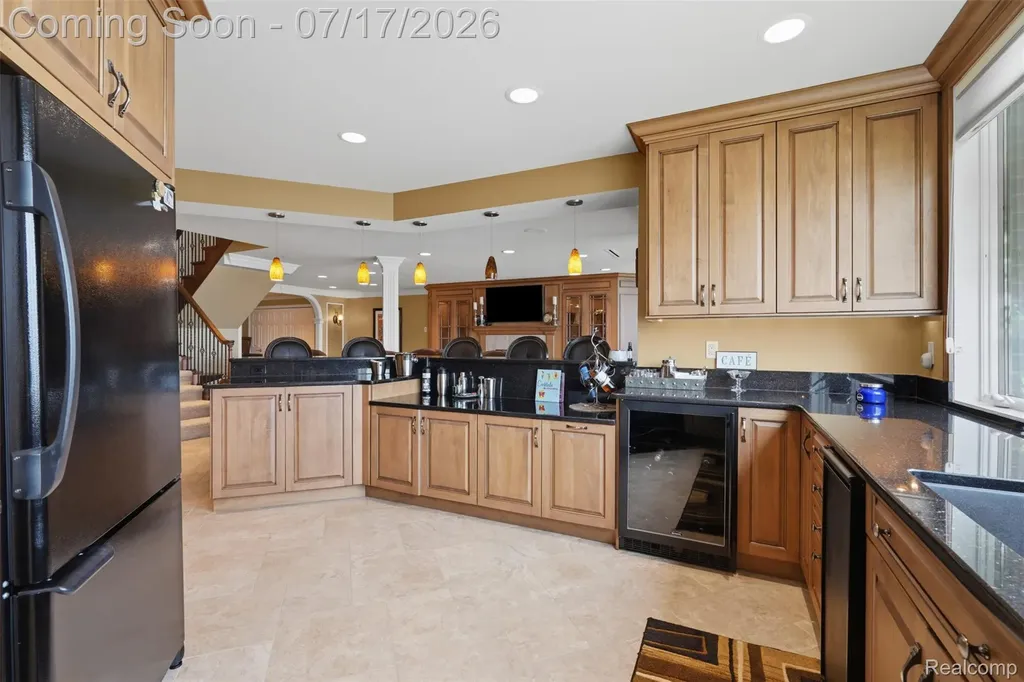 10685 Cliffview Drive Green Oak Township MI 48178