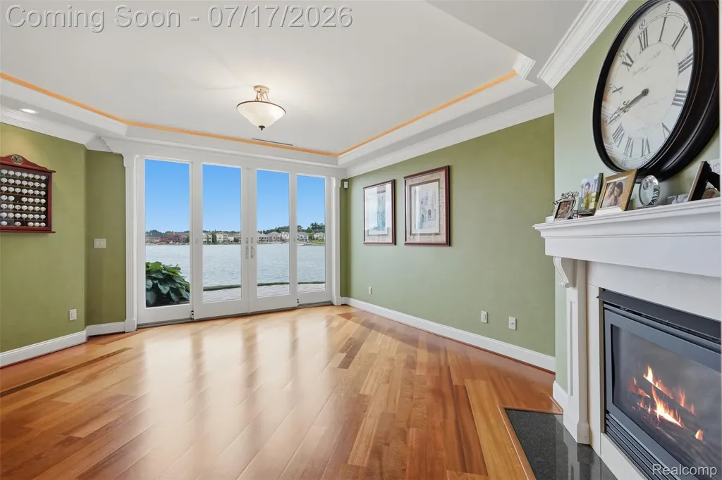 10685 Cliffview Drive Green Oak Township MI 48178