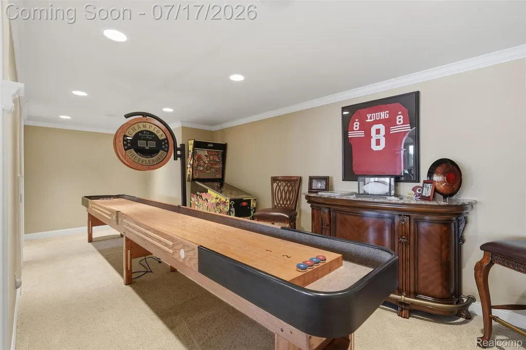 10685 Cliffview Drive Green Oak Township MI 48178