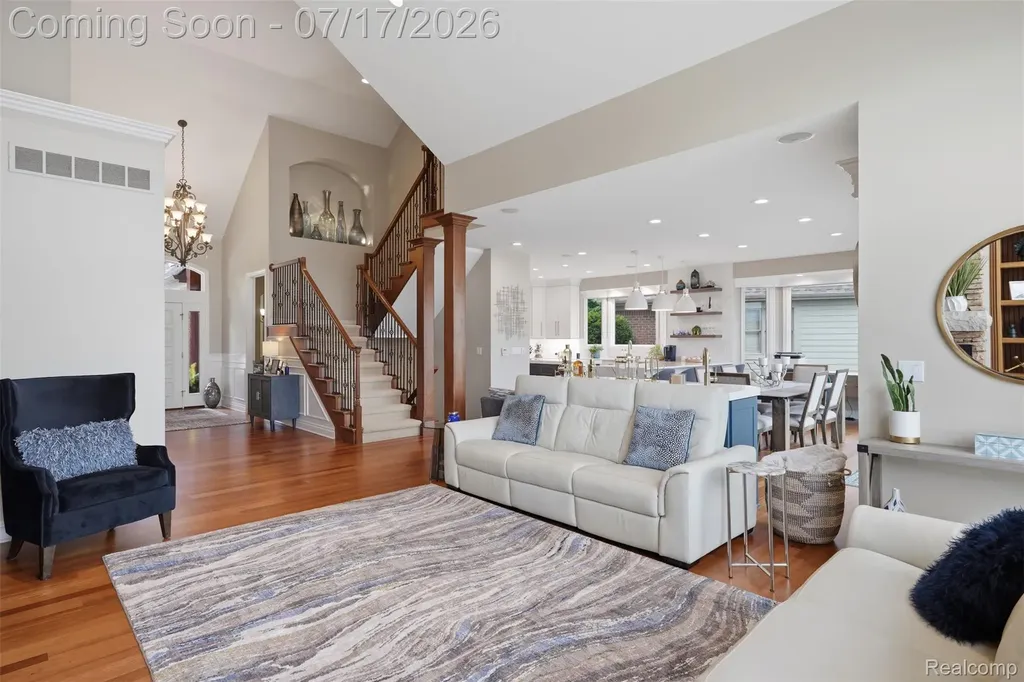 10685 Cliffview Drive Green Oak Township MI 48178