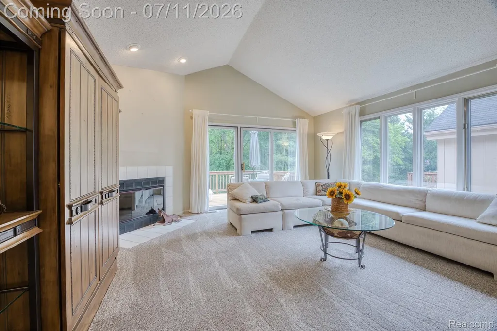 21790 River Ridge Trail Farmington Hills City MI 48335